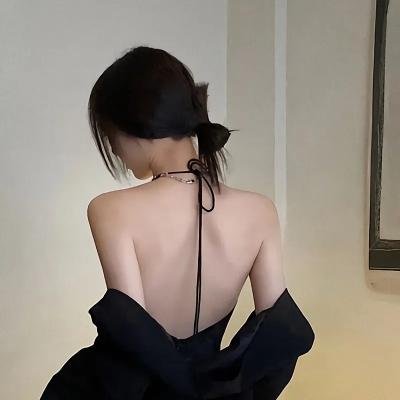 青年的椅子